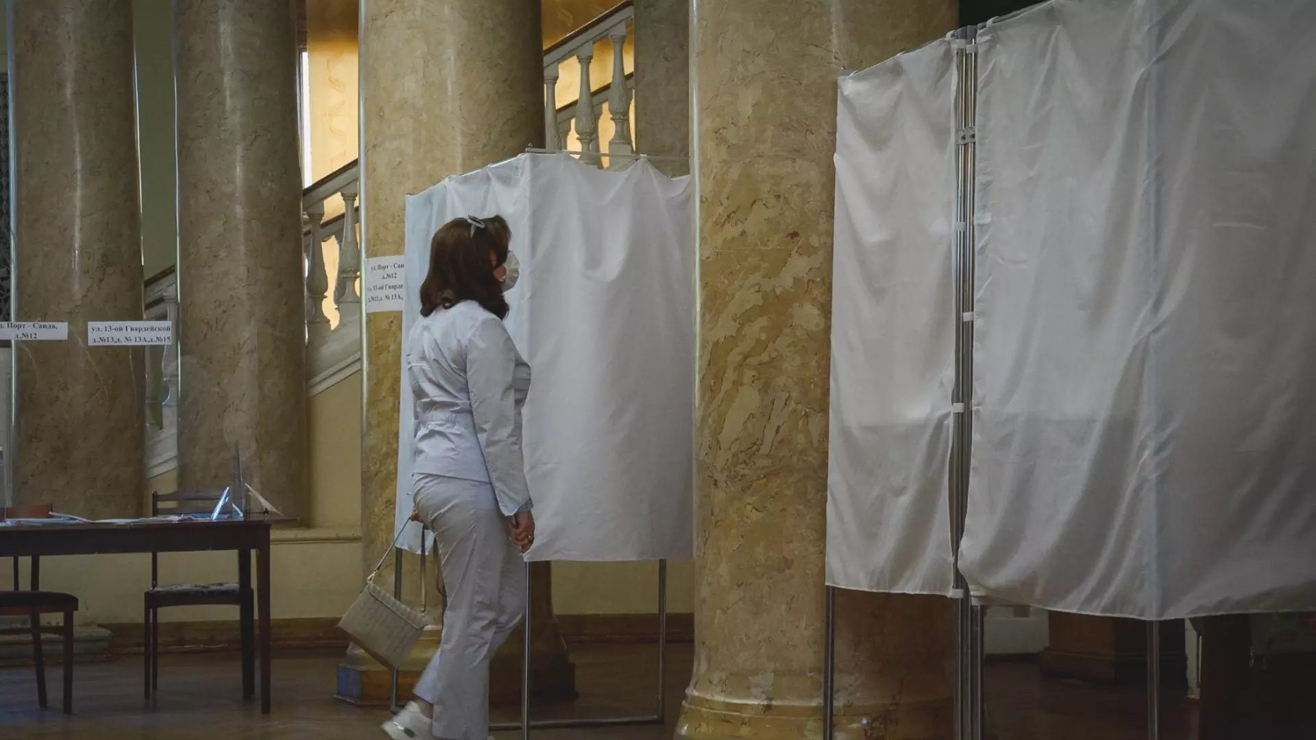 Минниханов поручил обеспечить безопасность на избирательных участках во время выборов