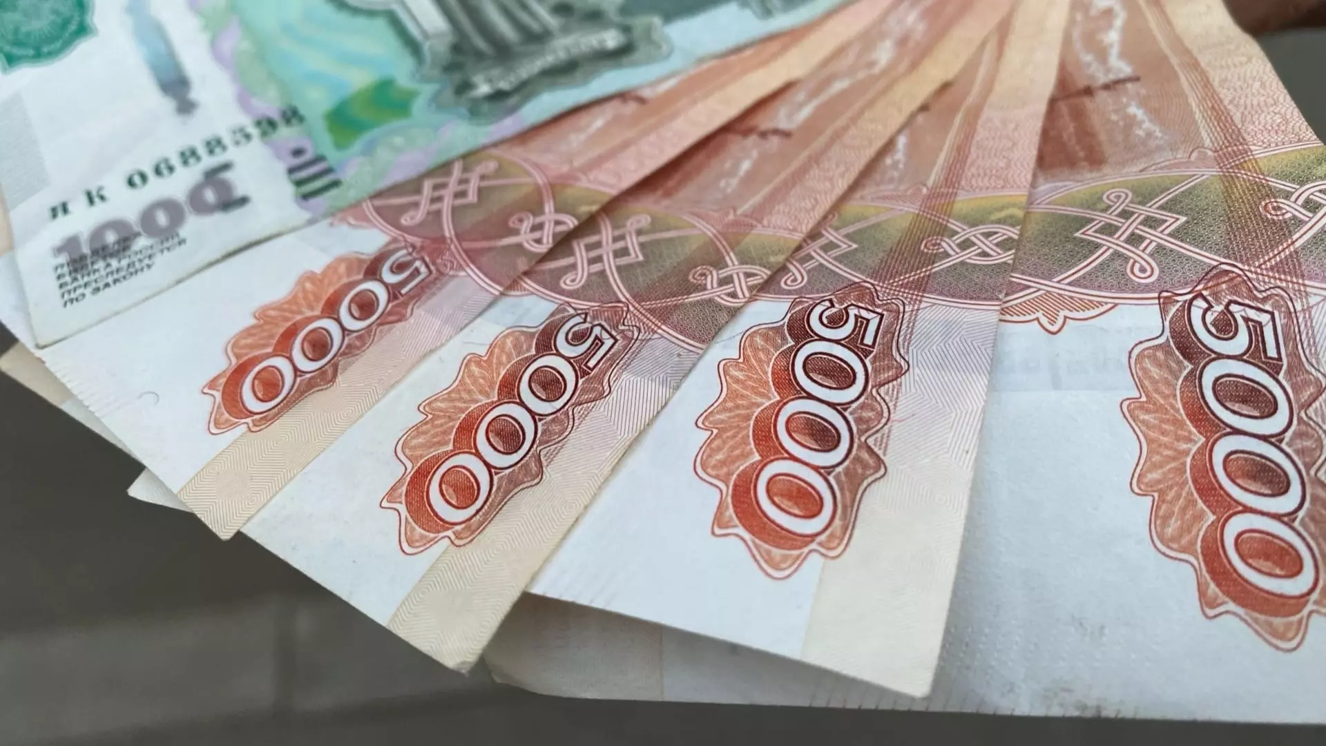 В Татарстане на 25% чаще стали выявлять поддельные купюры