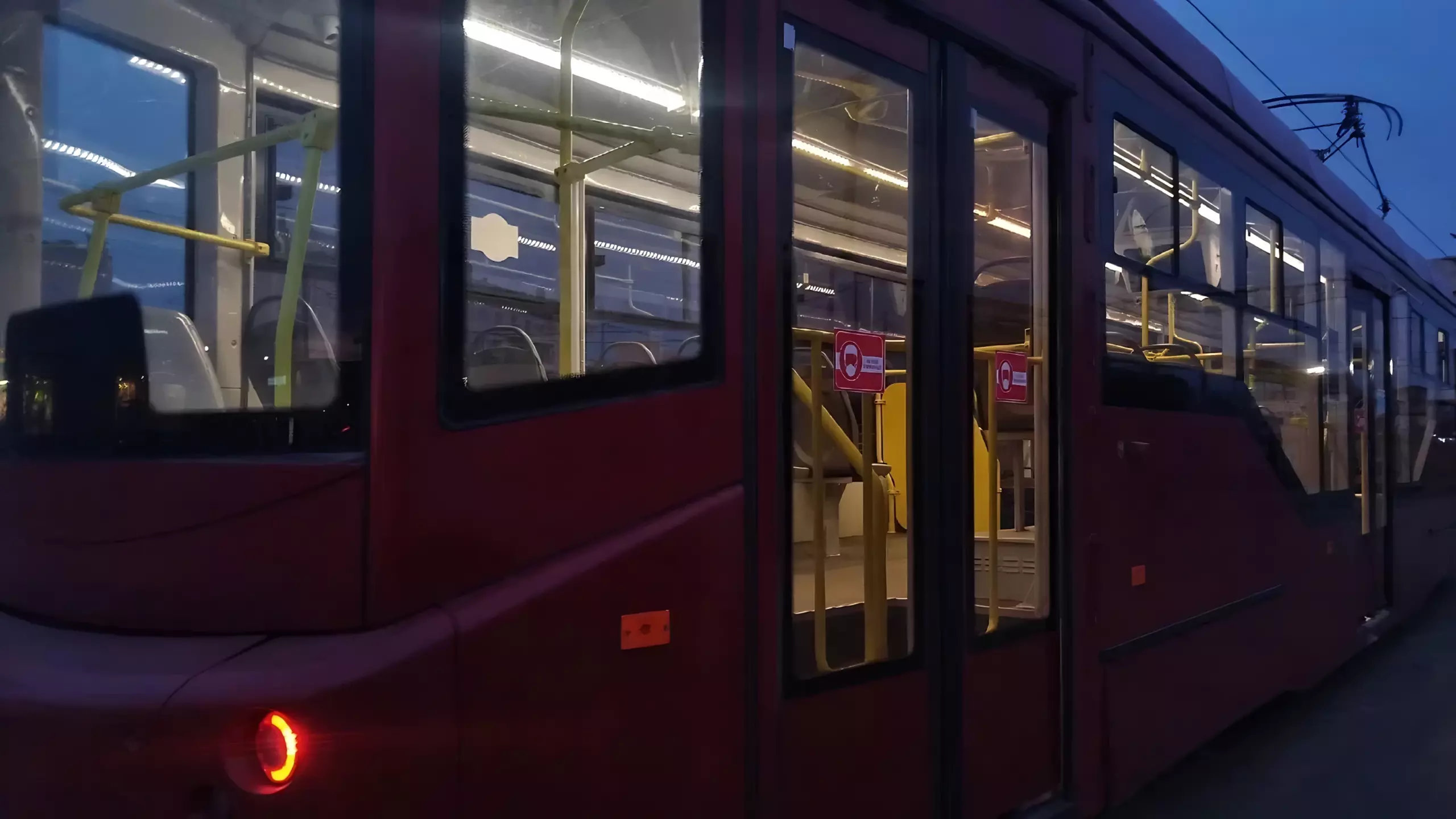 ДТП остановило движение трамваев в центре Казани