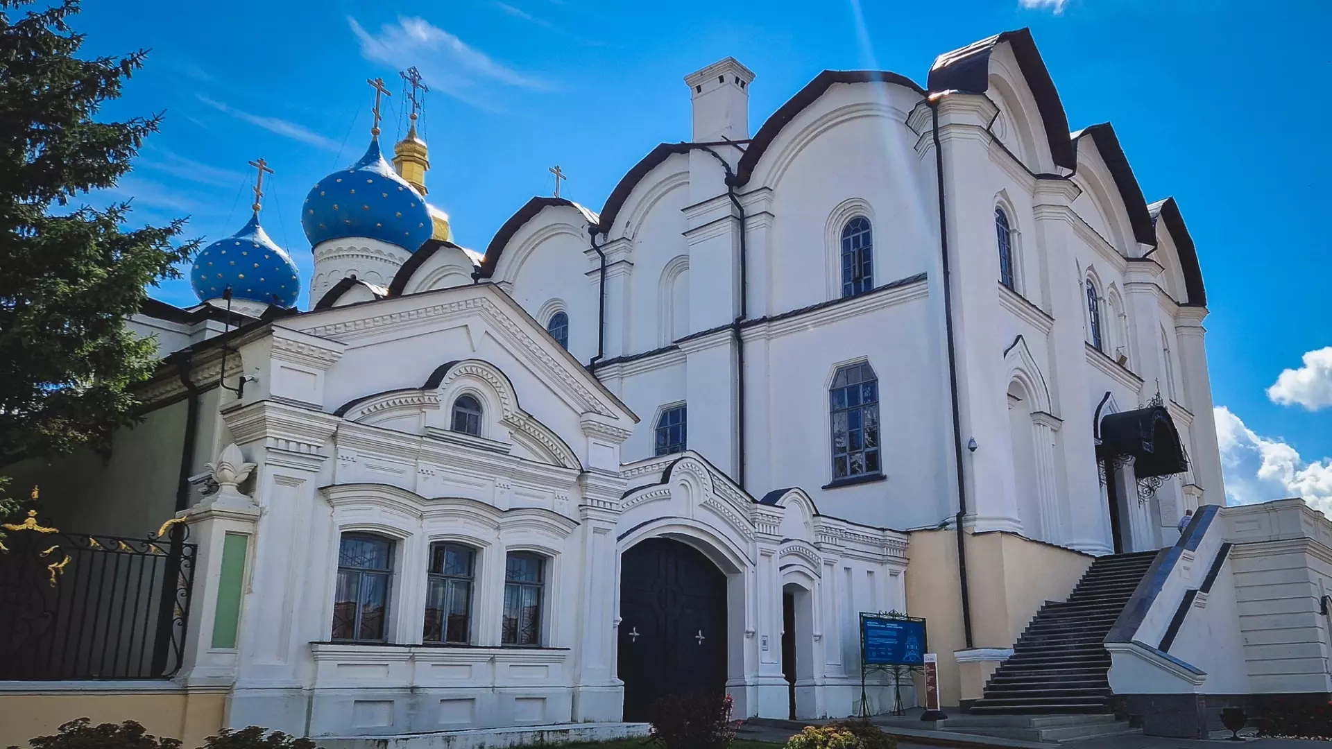 В Татарстане восстановят деревянную церковь и мечеть