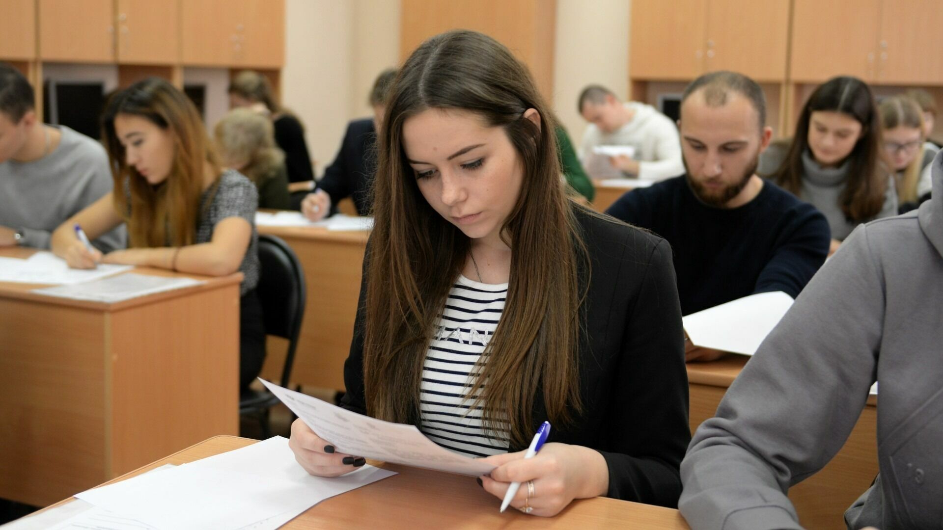 В Казани для 82 выпускников с ОВЗ подготовили пункты проведения экзаменов на дому