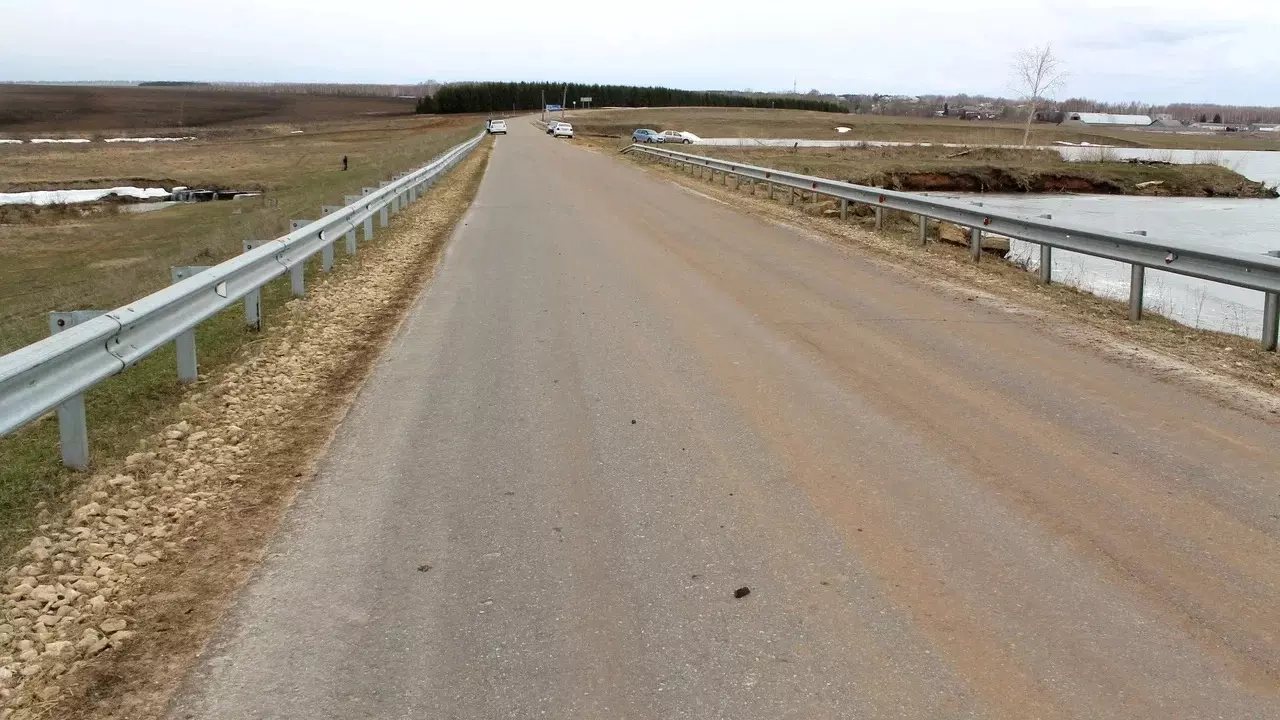 Власти района в Татарстане наказали за отсутствие дорог, газа, света и воды
